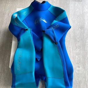 Women’s Body Glove Jean Michel Cousteau Full Body Wetsuit. size 13/14.
